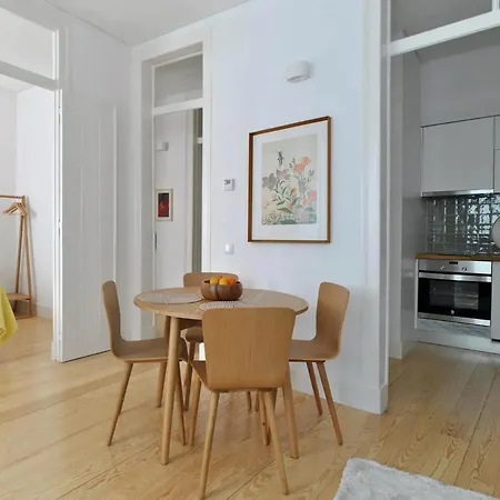 Alfama Confortable Near Cathedral Apartment Lisbon
