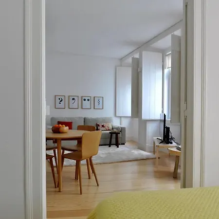 Alfama Confortable Near Cathedral *