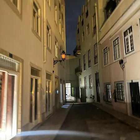Alfama Confortable Near Cathedral 아파트 리스본